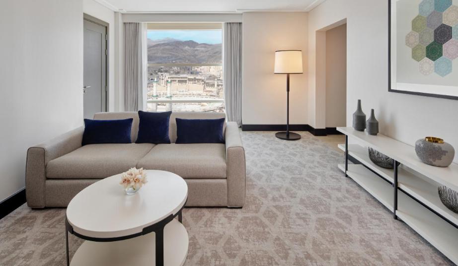 メッカ Address Jabal Omar Makkahアパートホテル エクステリア 写真 A living room at the Westin Palace Madrid